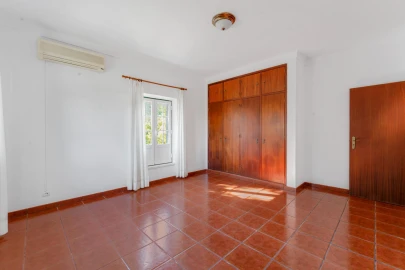 Moradia T4 para Venda em Bacelo e Senhora da Saúde