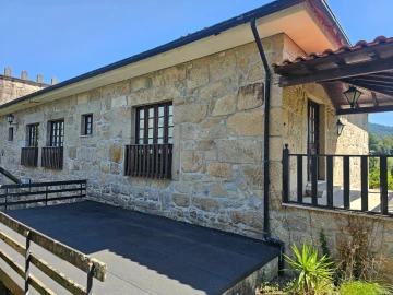 Moradia T10 para Venda em Coucieiro