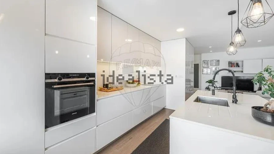Apartamento T3 para Venda em São Vicente (Braga)
