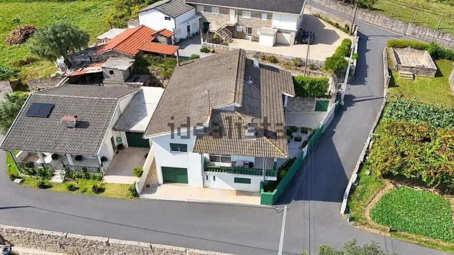 Moradia T3 para Venda em Selho São Lourenço e Gominhães Foto 37