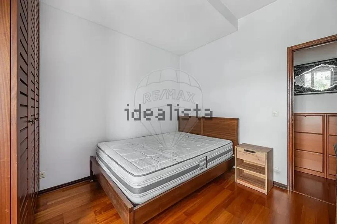 Apartamento T1 para Venda em Paranhos Foto 13