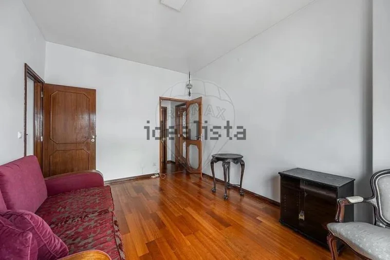 Apartamento T1 para Venda em Paranhos Foto 10