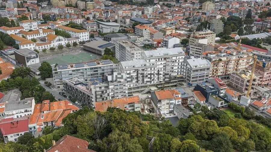 Apartamento T1 para Venda em Paranhos Foto 4