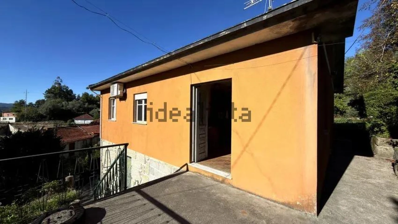 Moradia T4 para Venda em Bouro (Santa Maria) Foto 10