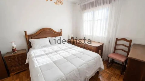 Moradia T4 para Venda em Bouro (Santa Maria)