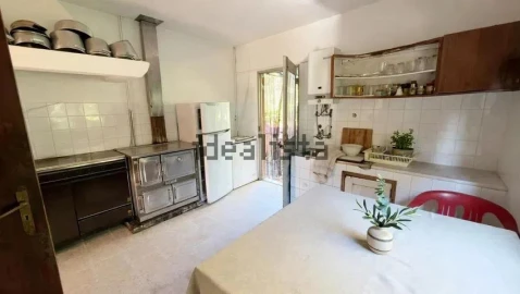 Moradia T4 para Venda em Bouro (Santa Maria)