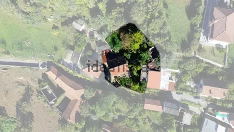 Moradia T4 para Venda em Bouro (Santa Maria)