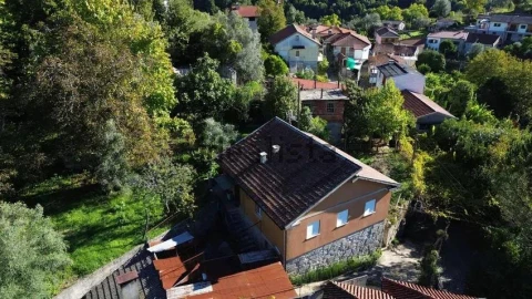 Moradia T4 para Venda em Bouro (Santa Maria)