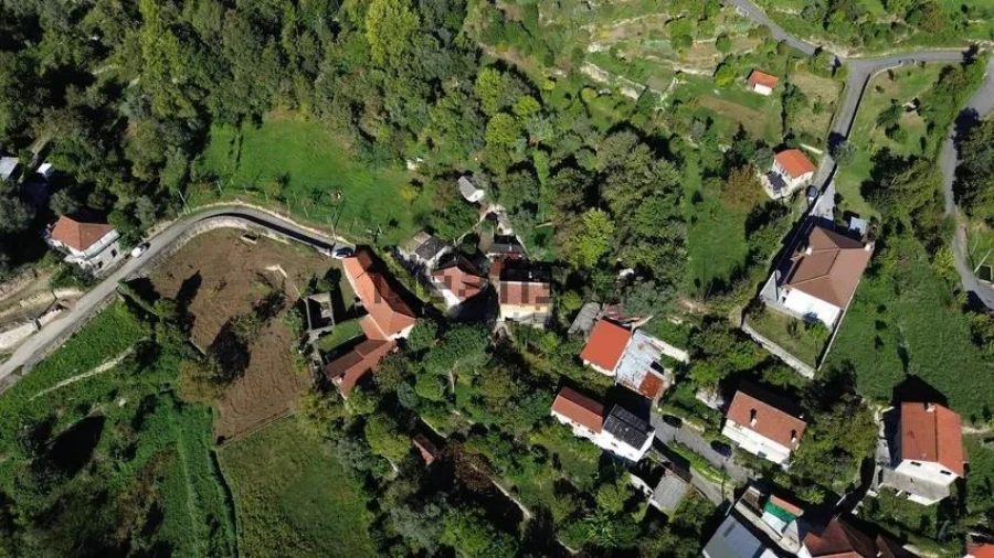 Moradia T4 para Venda em Bouro (Santa Maria) Foto 42