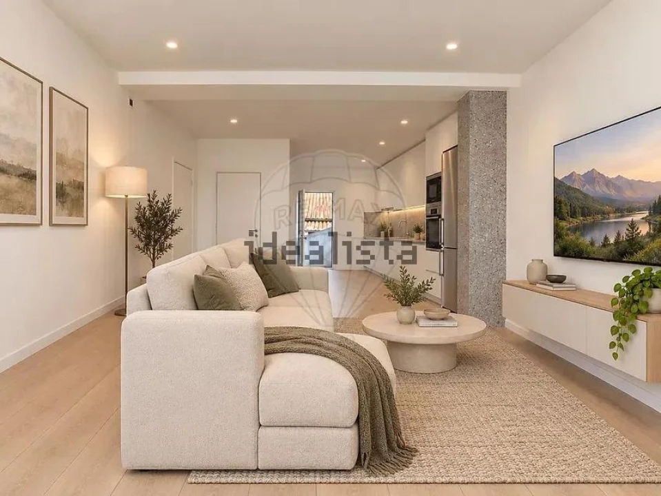 Moradia T2 para Venda em Quinchães Foto 3