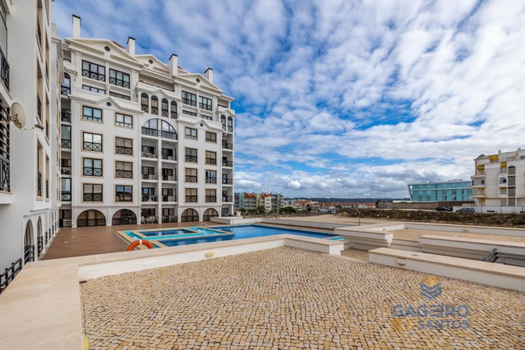 Apartamento T3 para Venda em São Martinho do Porto Foto 36