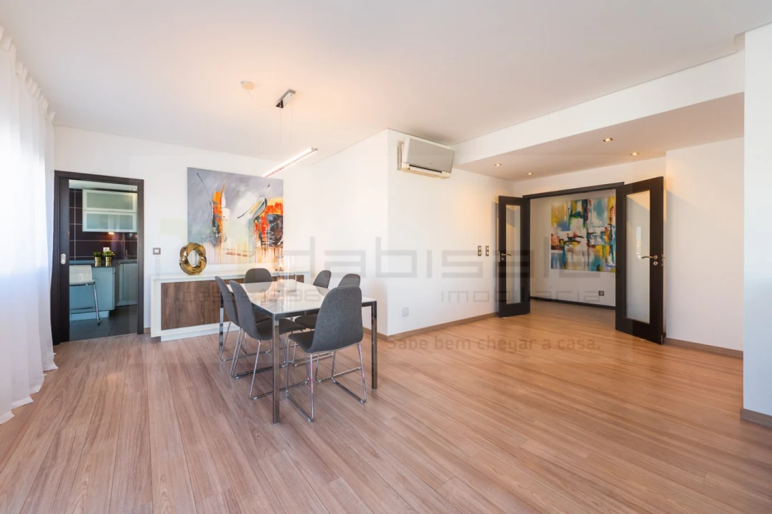 Apartamento T2 para Venda em Corroios Foto 5