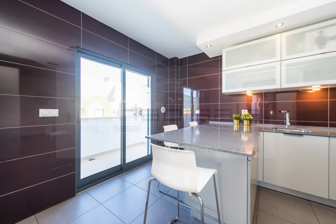 Apartamento T2 para Venda em Corroios Foto 12