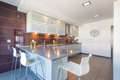 Apartamento T2 para Venda em Corroios