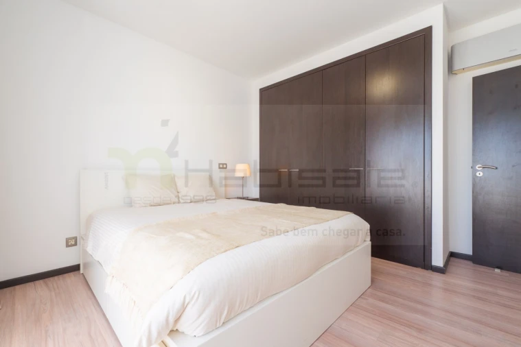 Apartamento T2 para Venda em Corroios Foto 25