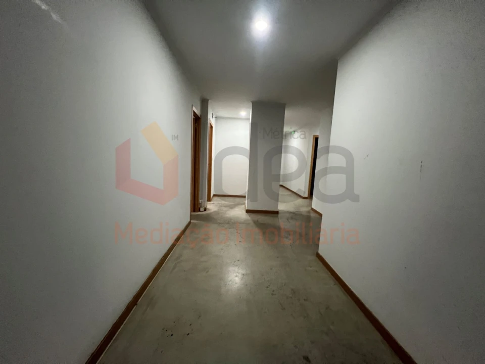 Loja para Venda em Amora Foto 11