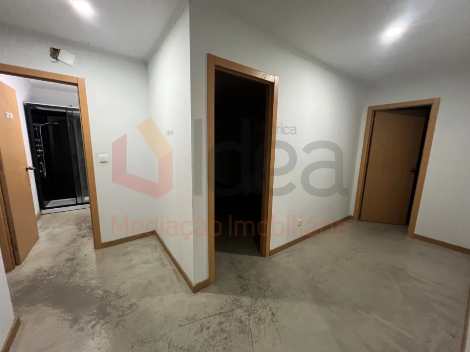 Loja para Venda em Amora Foto 16