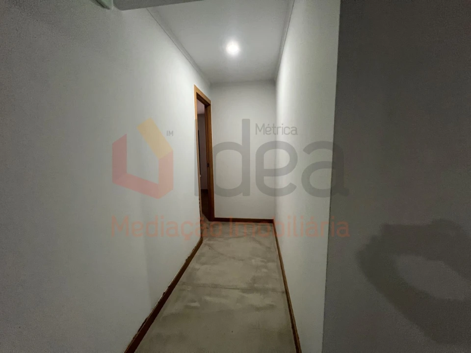 Loja para Venda em Amora Foto 32