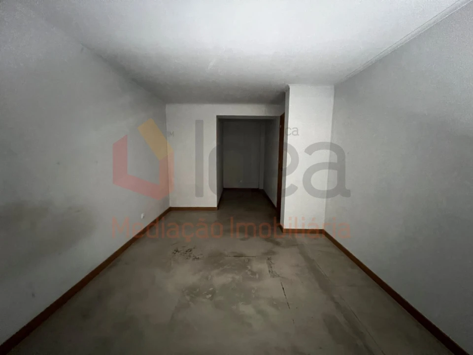Loja para Venda em Amora Foto 41