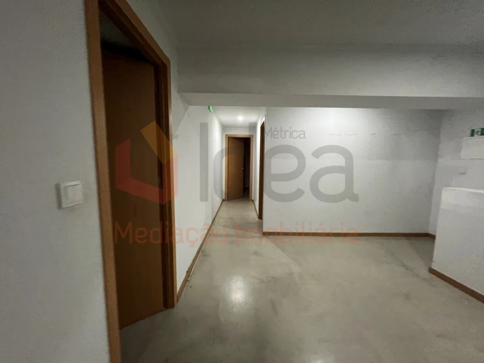 Loja para Venda em Amora Foto 49