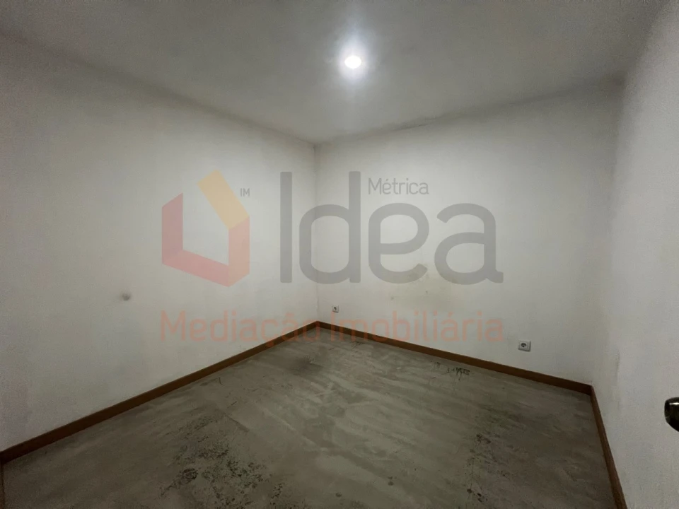 Loja para Venda em Amora Foto 51