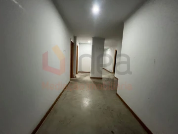 Loja para Venda em Amora
