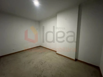 Loja para Venda em Amora