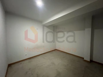 Loja para Venda em Amora