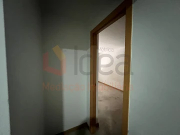Loja para Venda em Amora