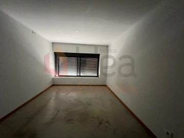 Loja para Venda em Amora