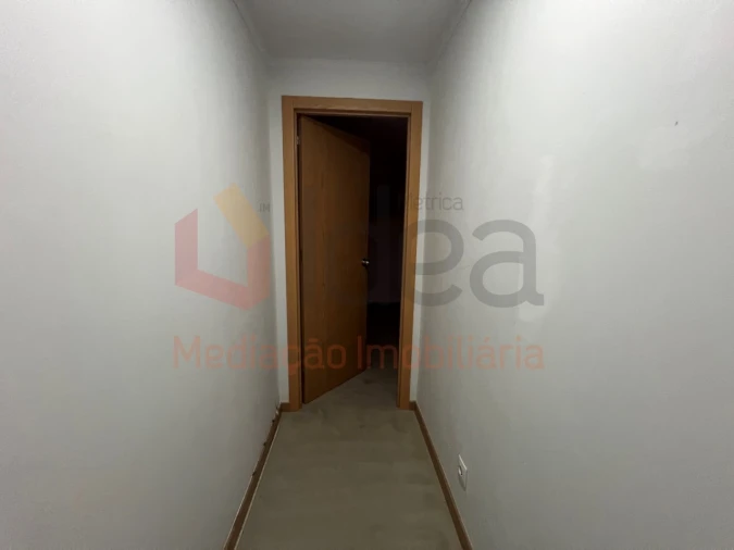Loja para Venda em Amora Foto 2