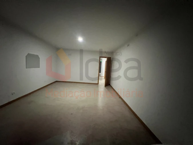 Loja para Venda em Amora Foto 21