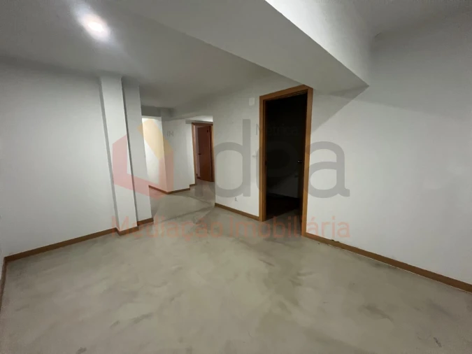 Loja para Venda em Amora Foto 28
