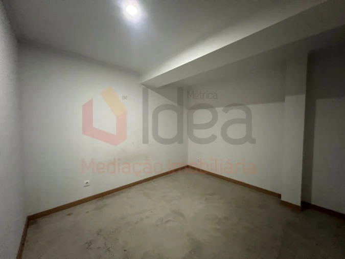 Loja para Venda em Amora Foto 30