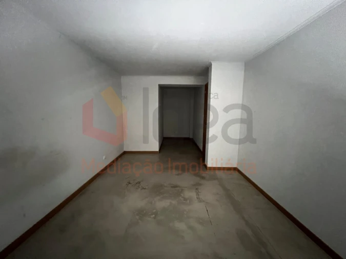Loja para Venda em Amora Foto 41