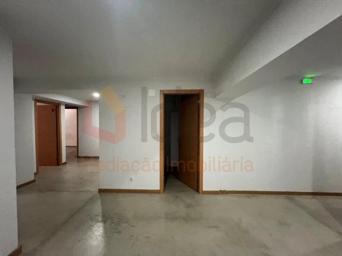 Loja para Venda em Amora Foto 46