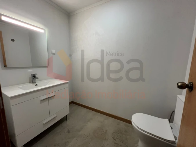 Loja para Venda em Amora Foto 47