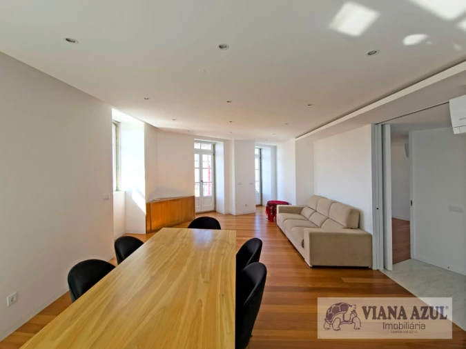Apartamento T2 para Arrendamento em Santa Maria Maior e Monserrate e Meadela Foto 4