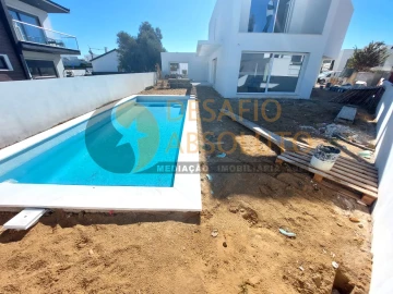 Moradia T4 para Venda em Azeitão (São Lourenço e São Simão)