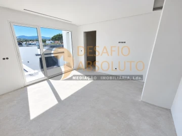 Moradia T4 para Venda em Azeitão (São Lourenço e São Simão)