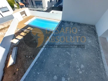 Moradia T4 para Venda em Azeitão (São Lourenço e São Simão)