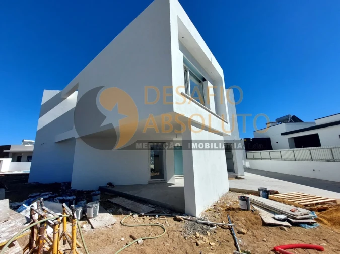 Moradia T4 para Venda em Azeitão (São Lourenço e São Simão) Foto 31