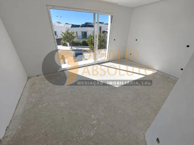 Moradia T4 para Venda em Azeitão (São Lourenço e São Simão) Foto 11