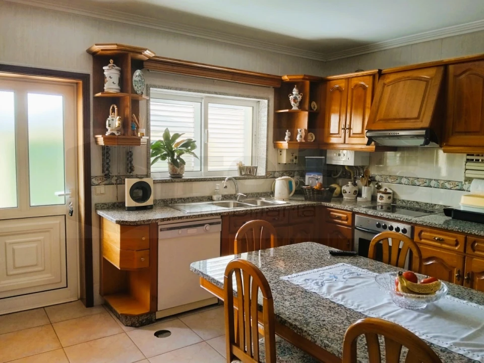 Moradia T4 para Venda em Albergaria-A-Velha e Valmaior Foto 10