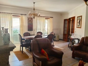 Moradia T4 para Venda em Albergaria-A-Velha e Valmaior