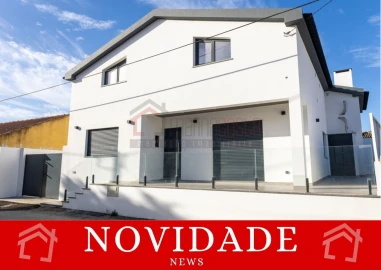 Moradia T3 para Venda em Atouguia da Baleia