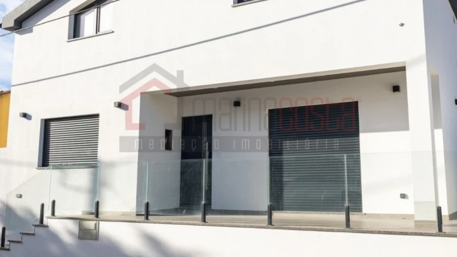 Moradia T3 para Venda em Atouguia da Baleia
