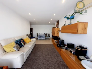 Apartamento T3 para Venda em Faro (Sé e São Pedro)