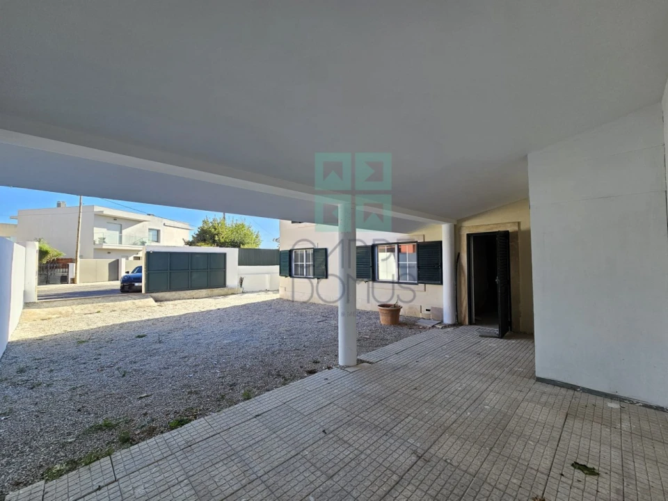 Moradia T4 para Venda em Alcabideche Foto 5