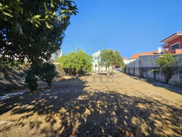 Moradia T4 para Venda em Alcabideche